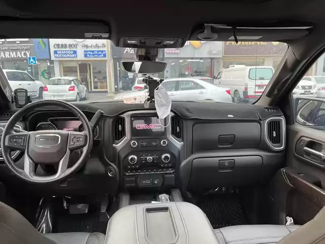 مستعملة GMC Sierra للبيع في الدوحة #5067 - 1  صورة 